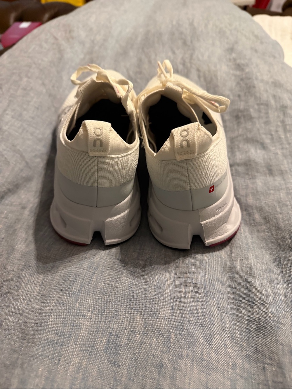 On Cloud Cloudsurfer Max White/Light Blue/Pink - Size 11 - Picture 6 of 8